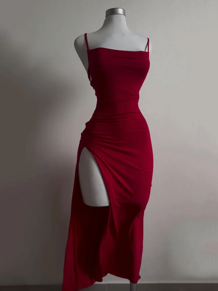 Elegancka Sukienka Maxi z Gorsetem i Asymetrycznym Rozcięciem