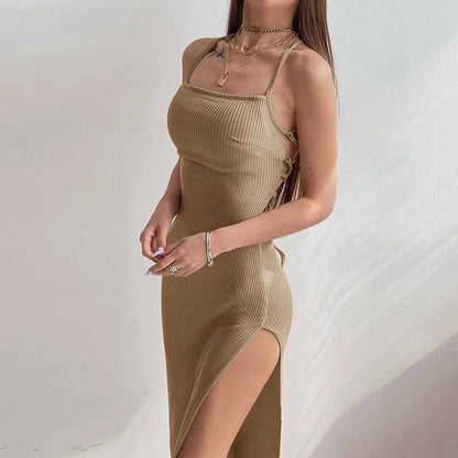 Sukienka Syrena z Asymetrycznym Rozcięciem