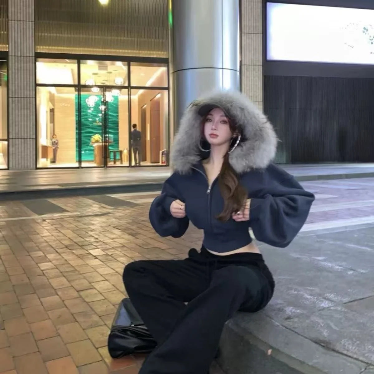 Bluza Urban Crop z futrem