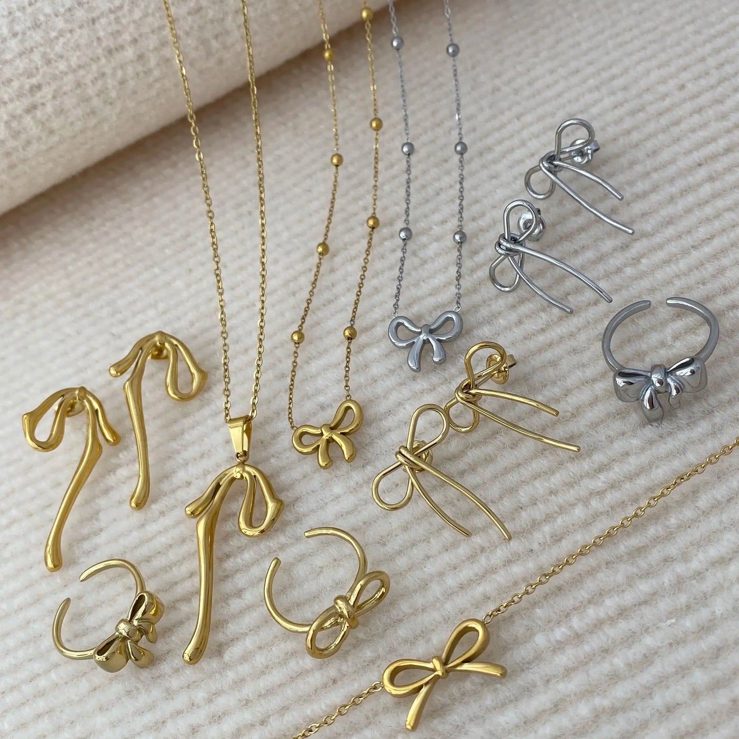 Naszyjnik z Kokardką Line